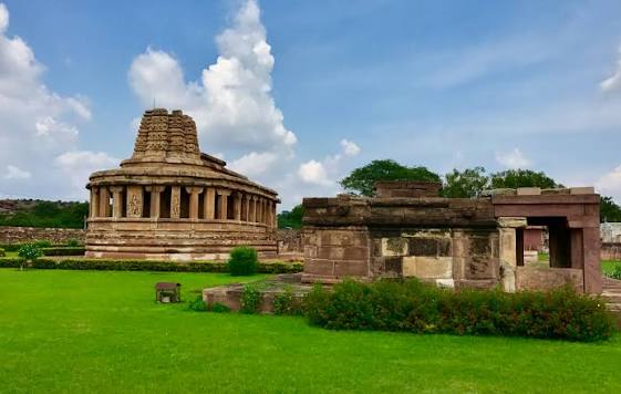 Aihole temple monuments Karnataka