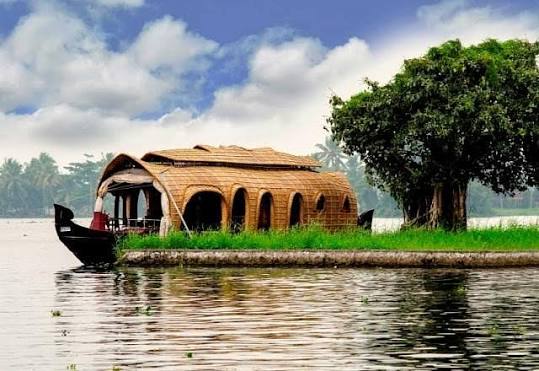 Munnar & Alleppey Kerala Holiday